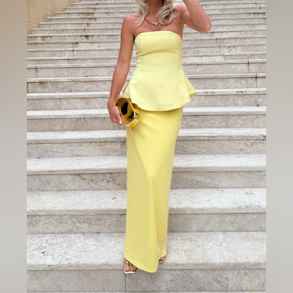 Elegant Yellow Strapless Maxi Dress